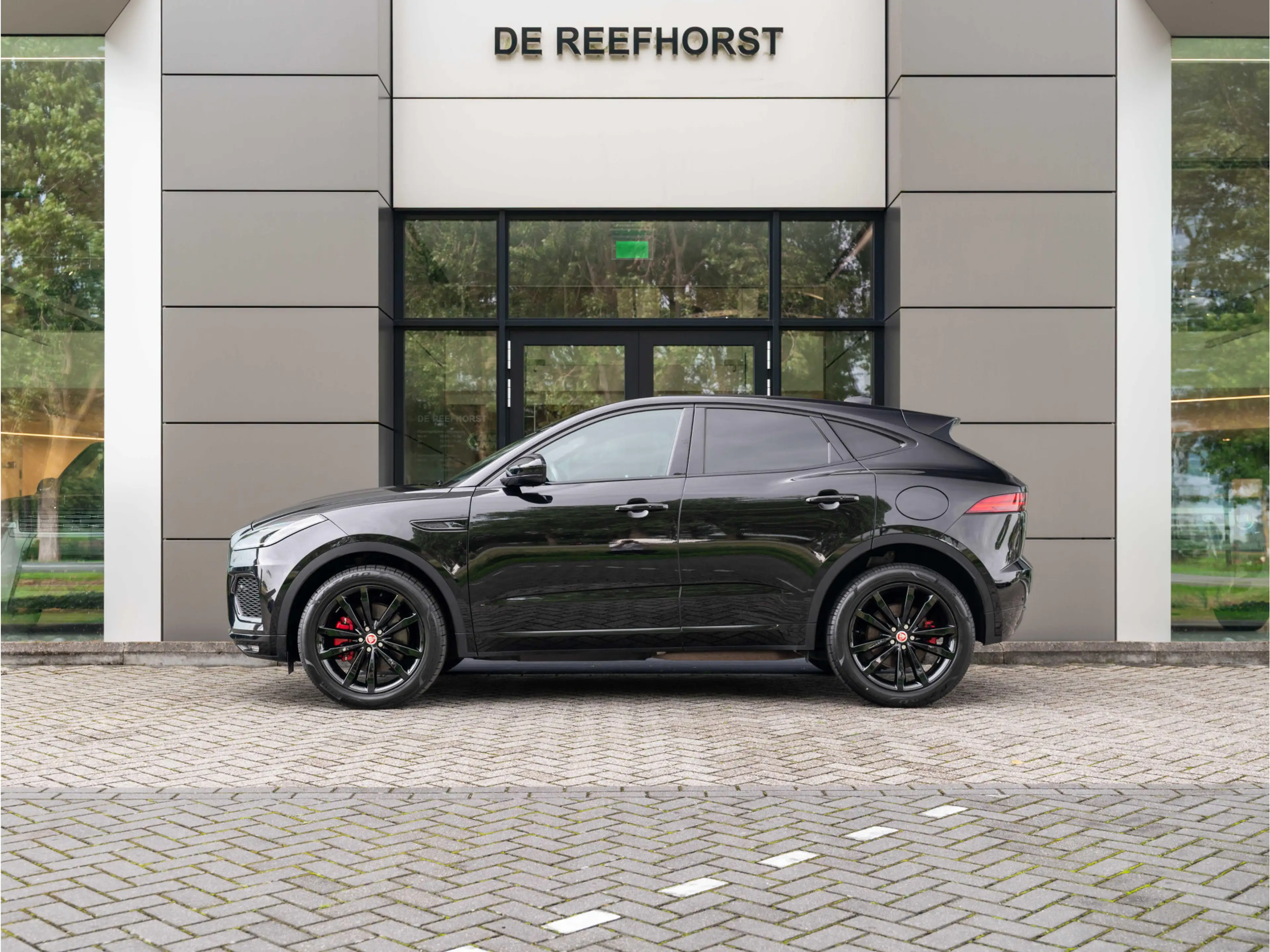 Jaguar E-Pace 1.5 P300e AWD R-Dynamic HSE | Black Pack | Adaptiv — photo 8