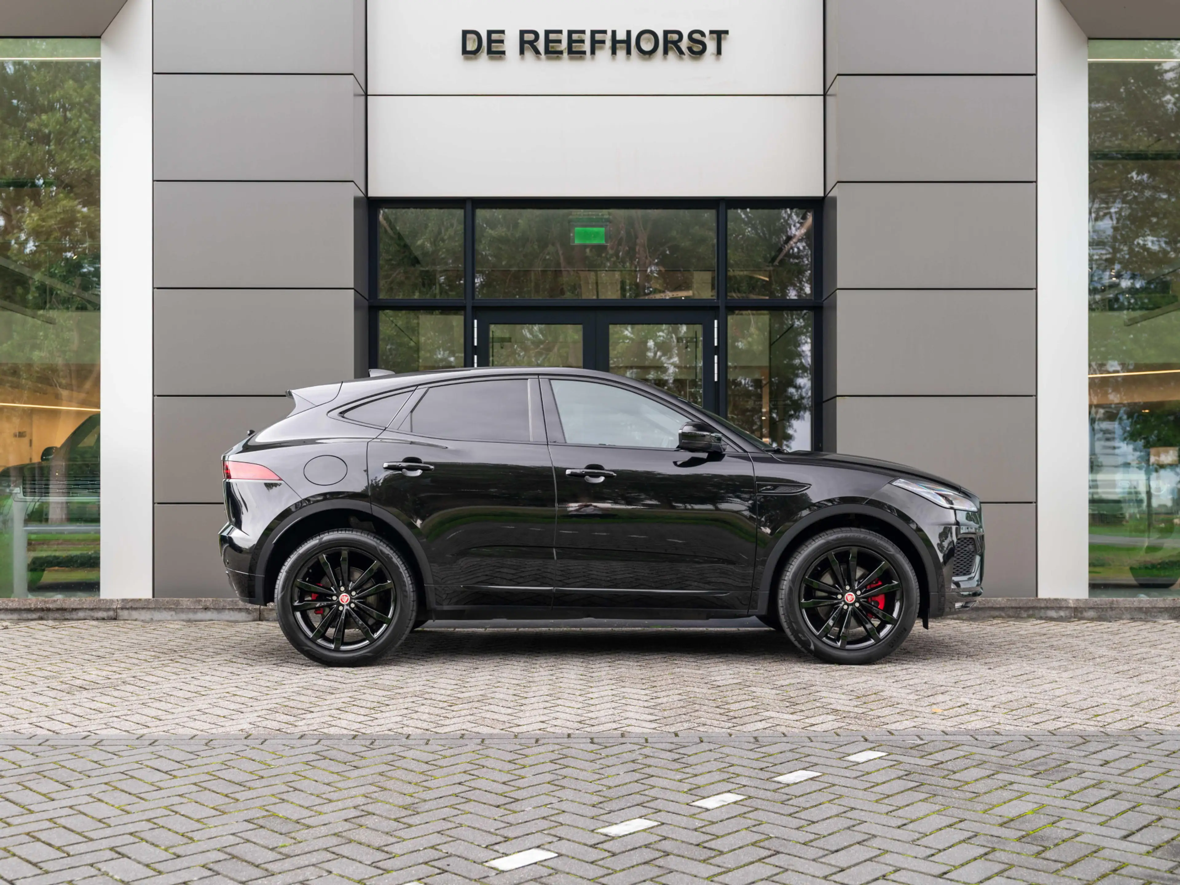 Jaguar E-Pace 1.5 P300e AWD R-Dynamic HSE | Black Pack | Adaptiv — photo 9