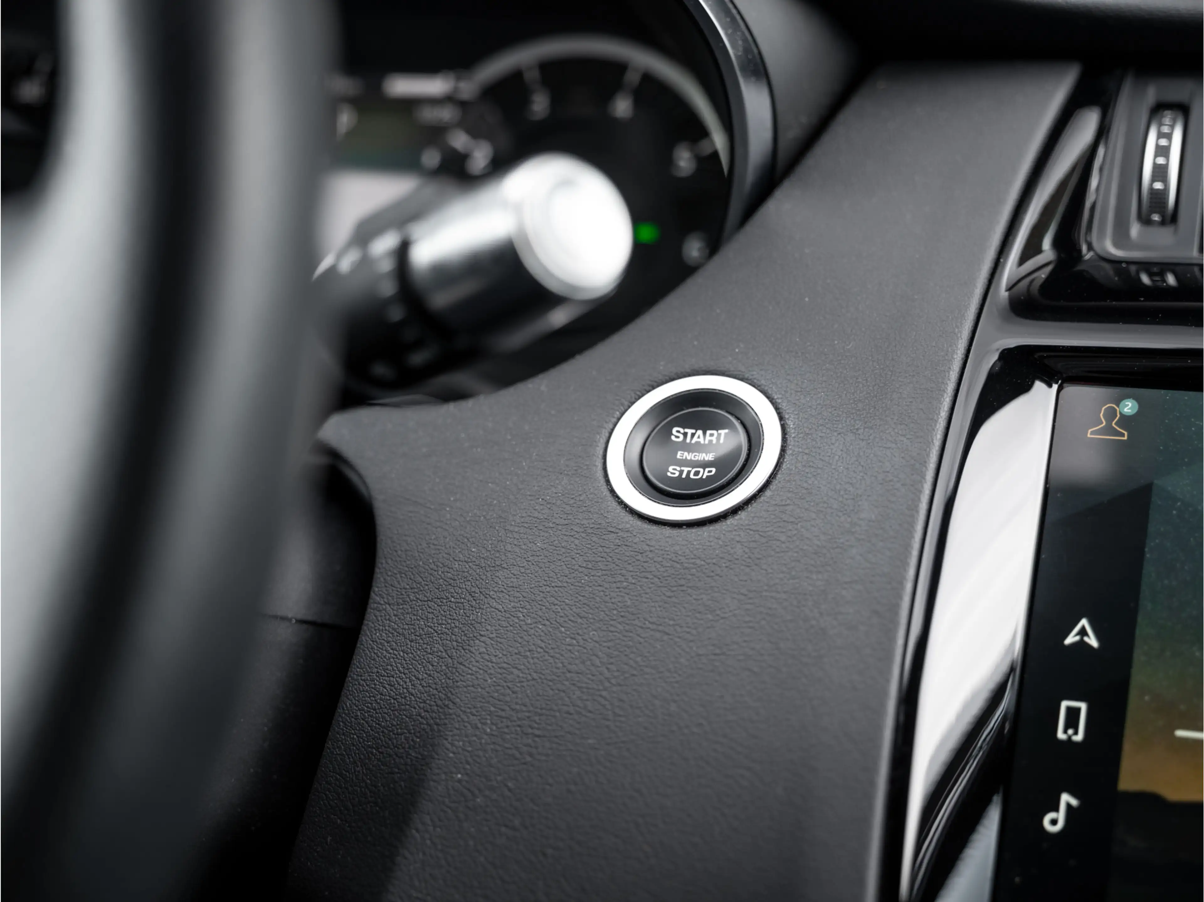 Jaguar E-Pace 1.5 P300e AWD R-Dynamic HSE | Black Pack | Adaptiv — photo 37