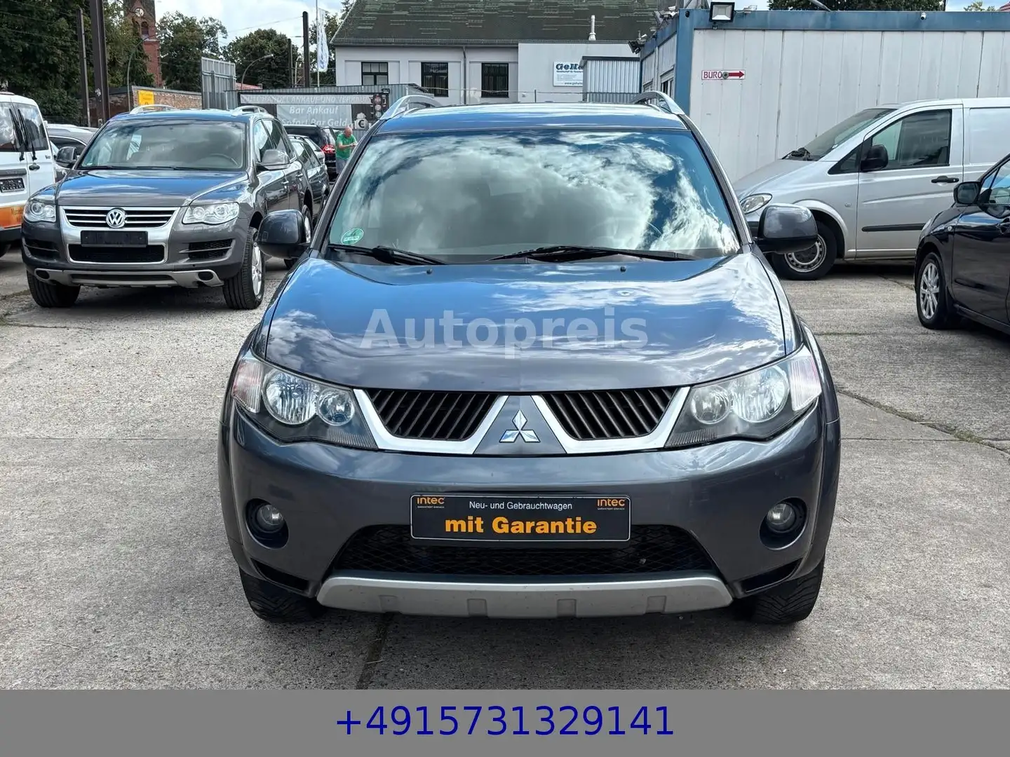 Mitsubishi Outlander 2.0 DI-D Allrad Klima SHZ AHK Tempomat Grau - 2