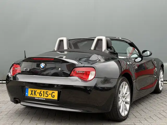 BMW Z4 view 2