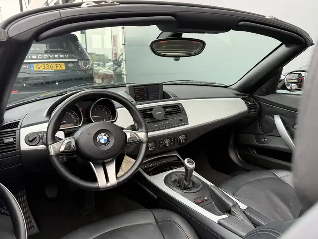 BMW Z4 view 4