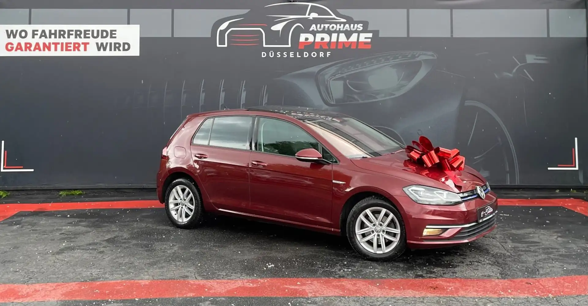 Volkswagen Golf VII Highline BlueMotion TGI*Pano*Led*1HAND* Rot - 1