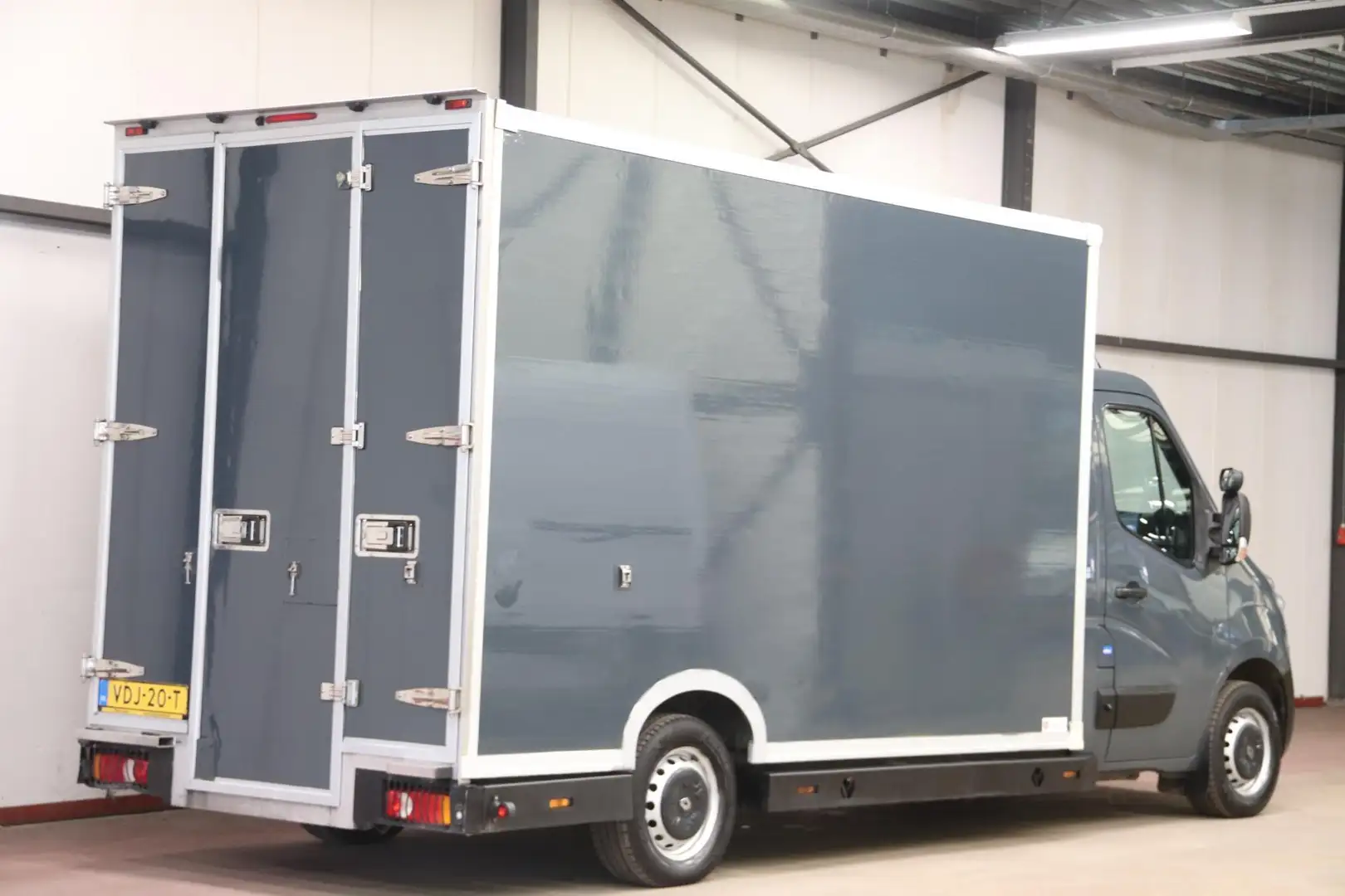 Renault Master 170PK AUTOMAAT PAARDENWAGEN LOWLINER VERKOOPWAGEN Grijs - 2