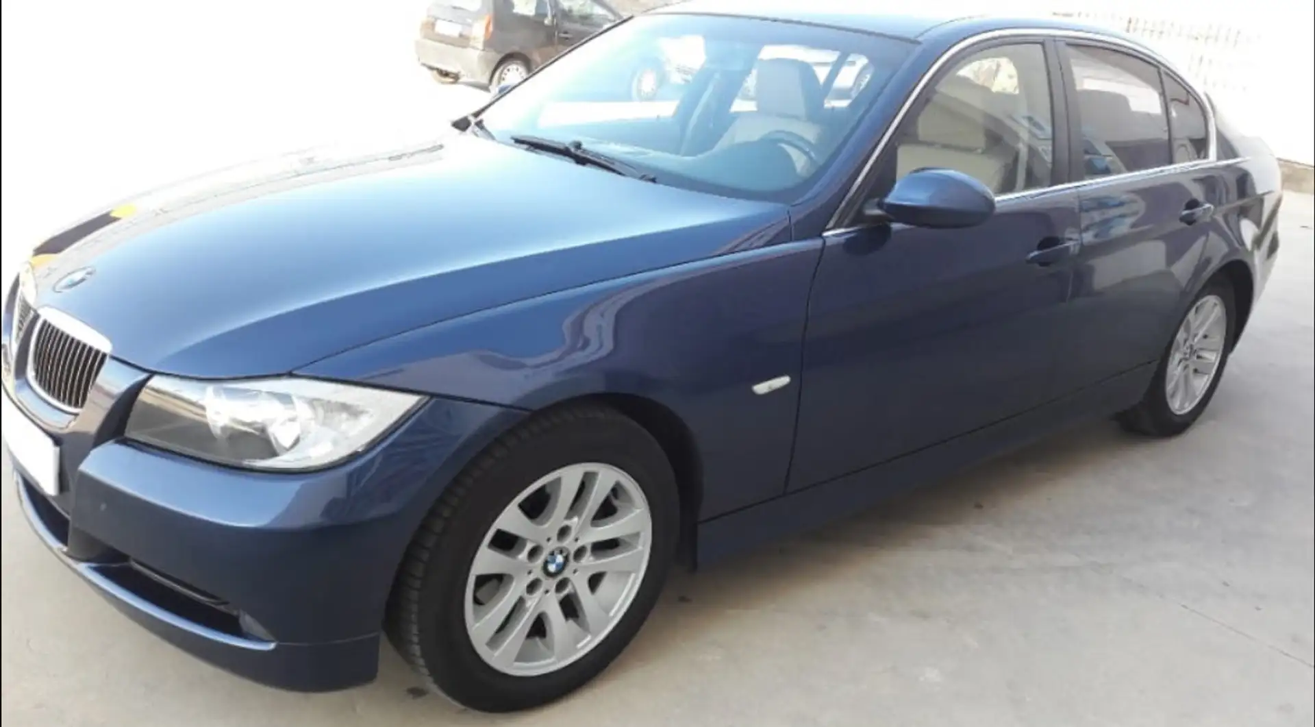 BMW 318 318d - 2