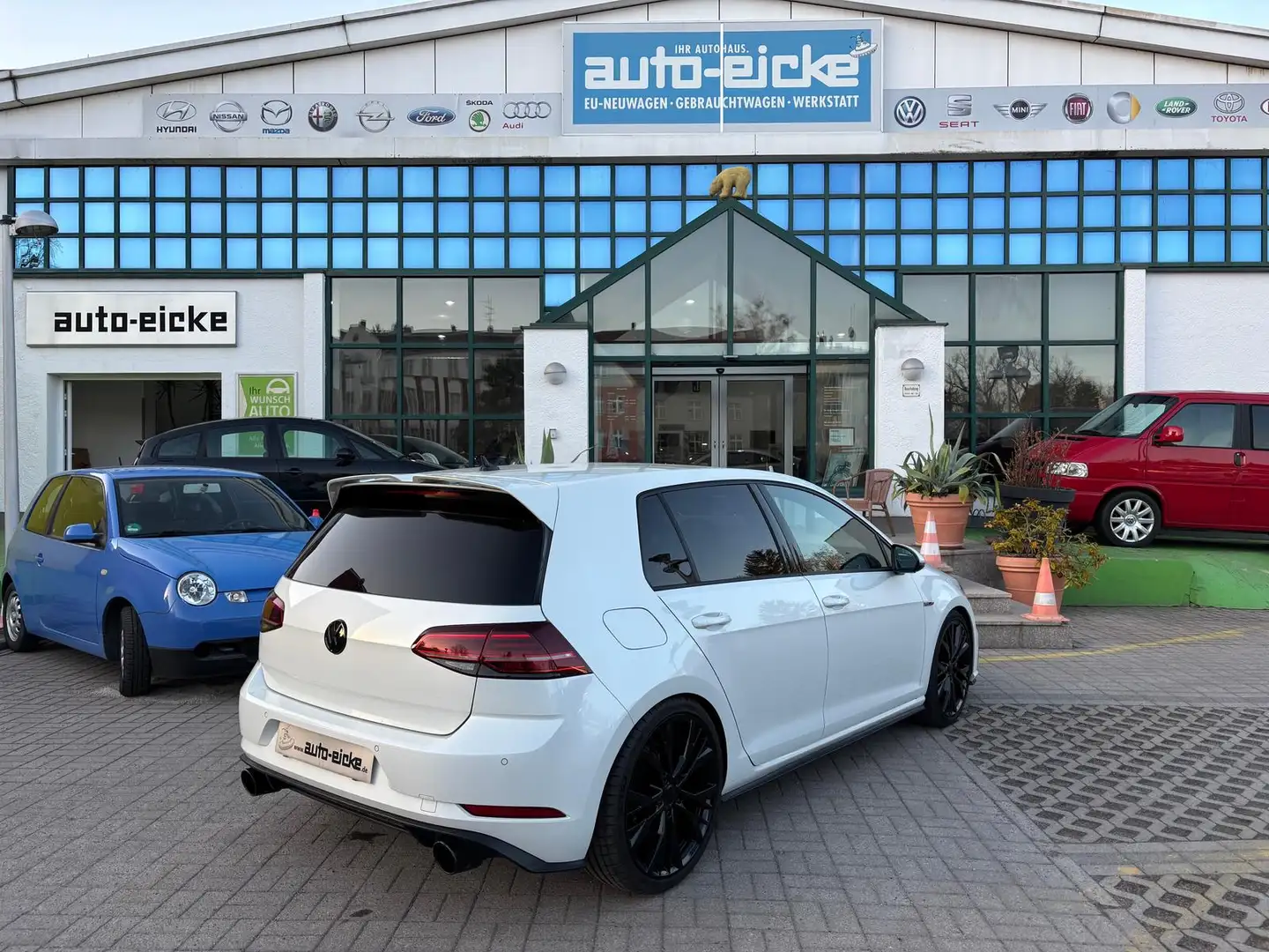 Volkswagen Golf VII .2 GTI 2.0 Top gepflegt, Top look Weiß - 2