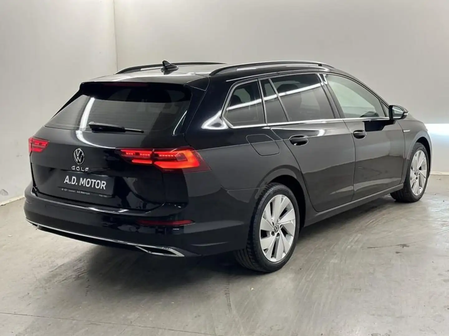 Volkswagen Golf Variant Variant 1.5 tgi Style 130cv dsg - 2