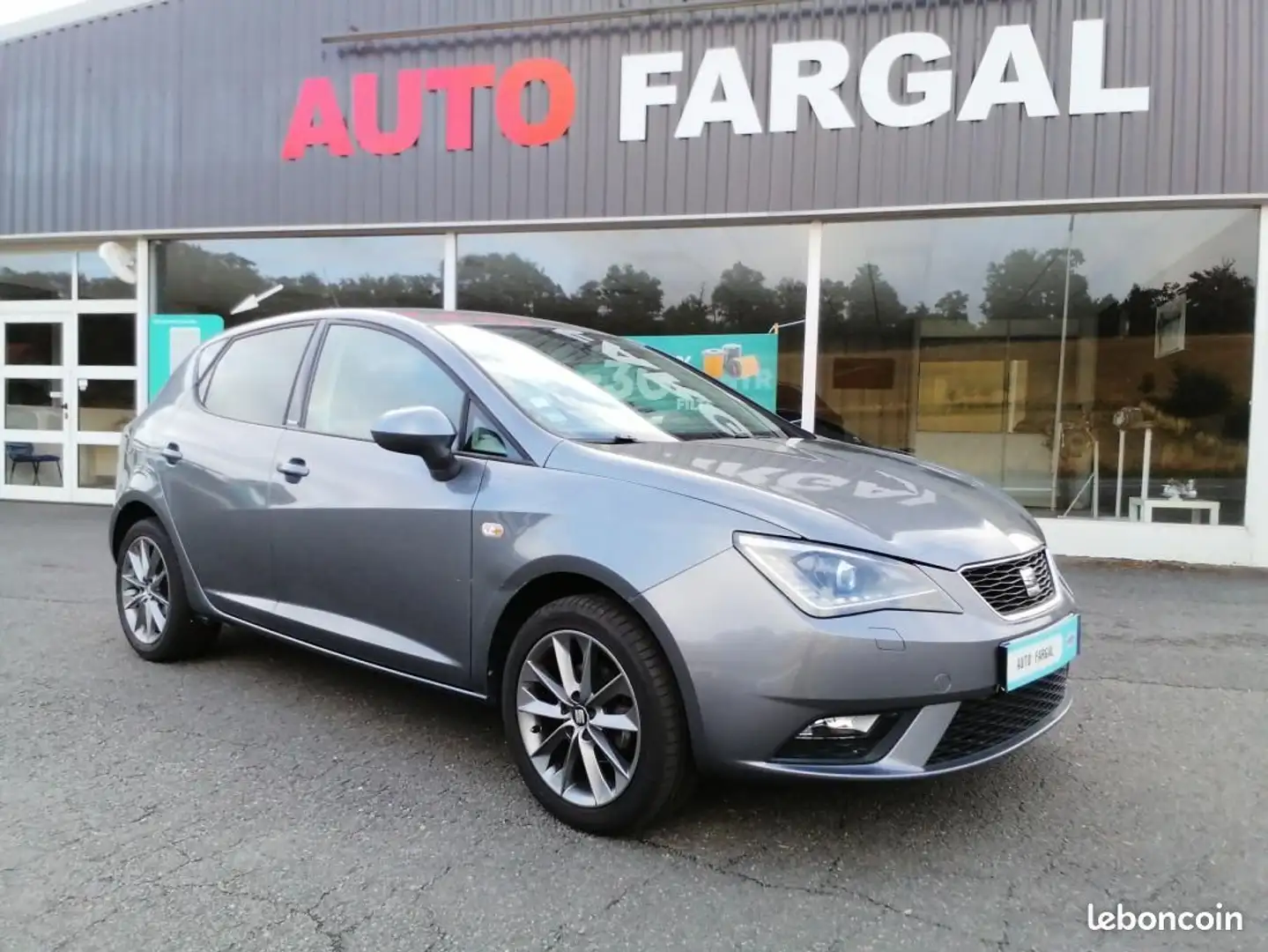 SEAT Ibiza 1.2 TSI 85 ch I Tech Plus Gris - 1