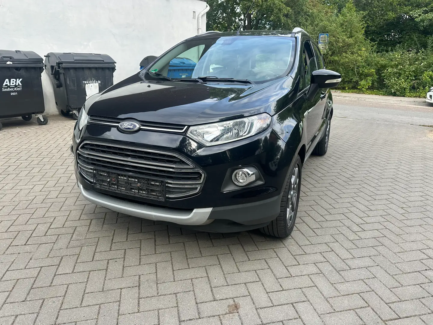 Ford EcoSport Titanium / Tüv Neu / Klima / Euro 6 Schwarz - 1