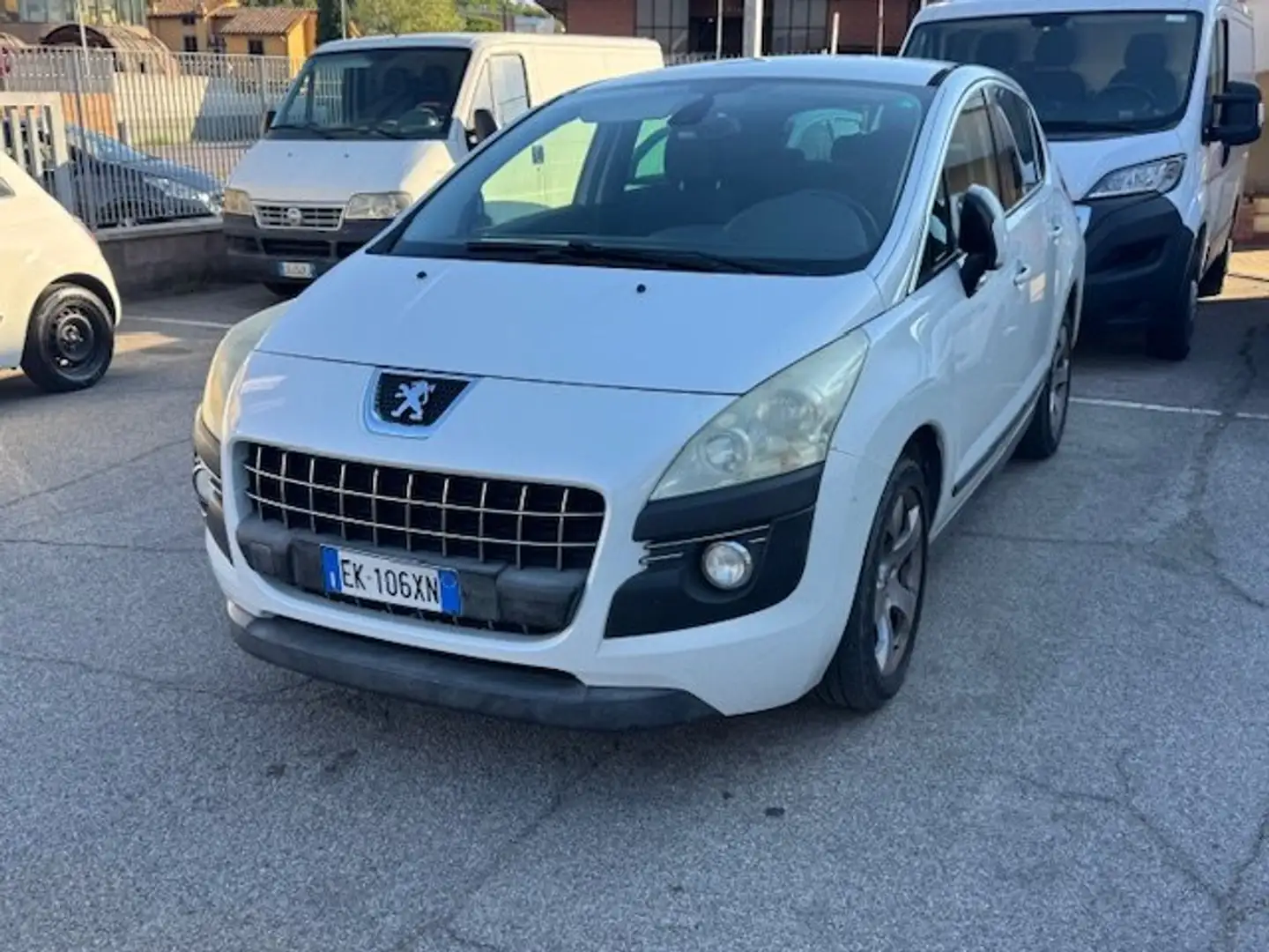 Peugeot 3008 3008 I 1.6 e-hdi 8v Active (tecno) s Білий - 1