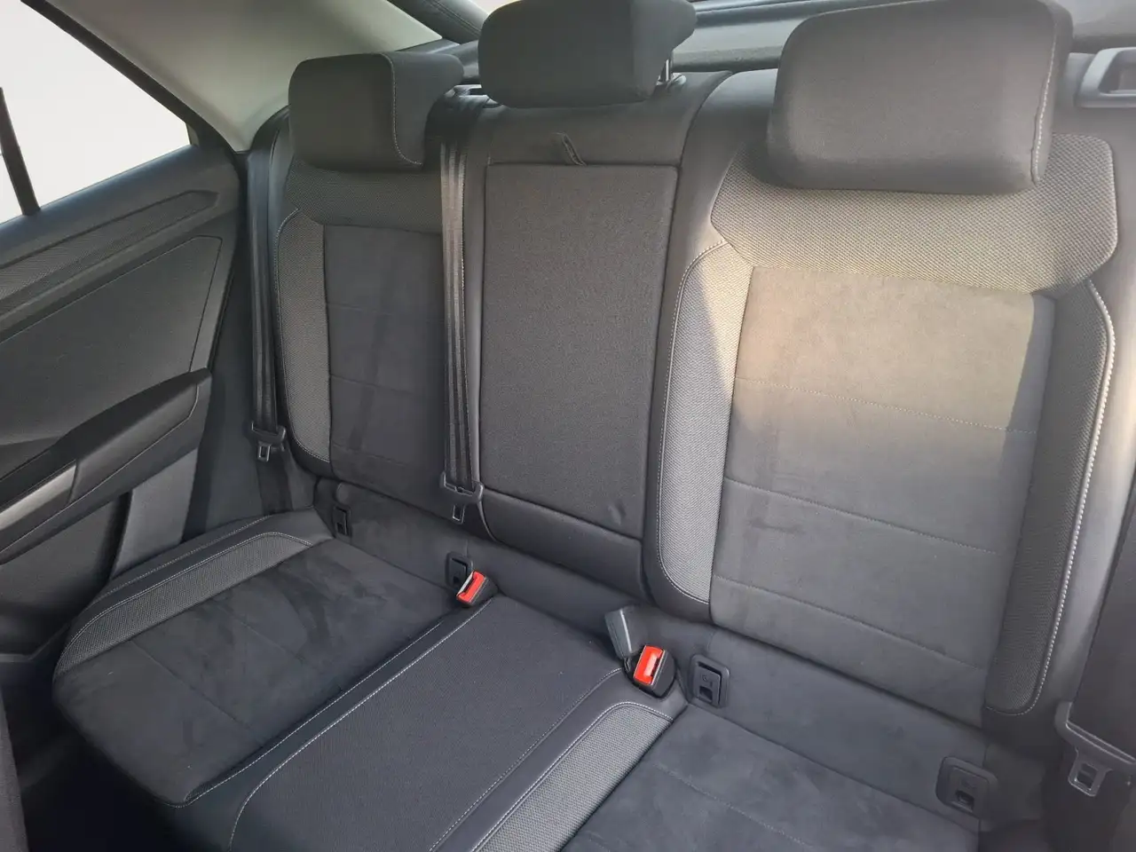 Volkswagen T-Roc 1.0 TSI Style AHK RFK CarPlay ACC SHZ 9