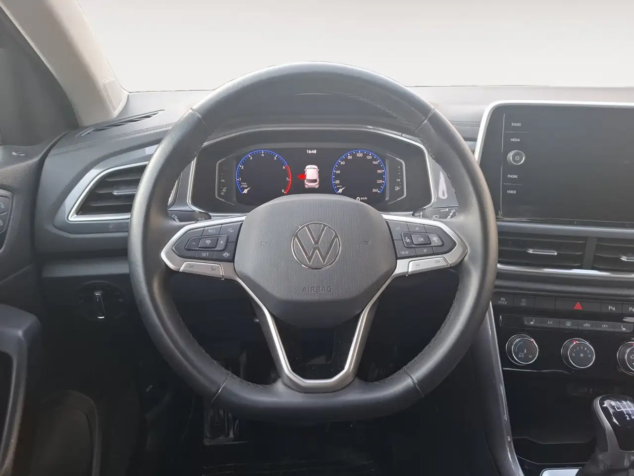 Volkswagen T-Roc 1.0 TSI Style AHK RFK CarPlay ACC SHZ 12