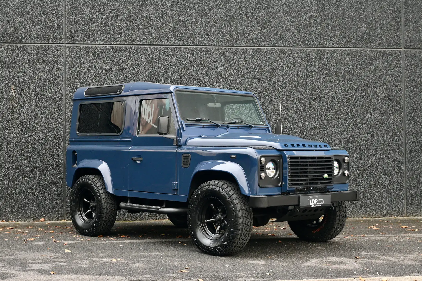 Land Rover Defender 2.4 Turbo - D SE Lichte vracht Bleu - 2
