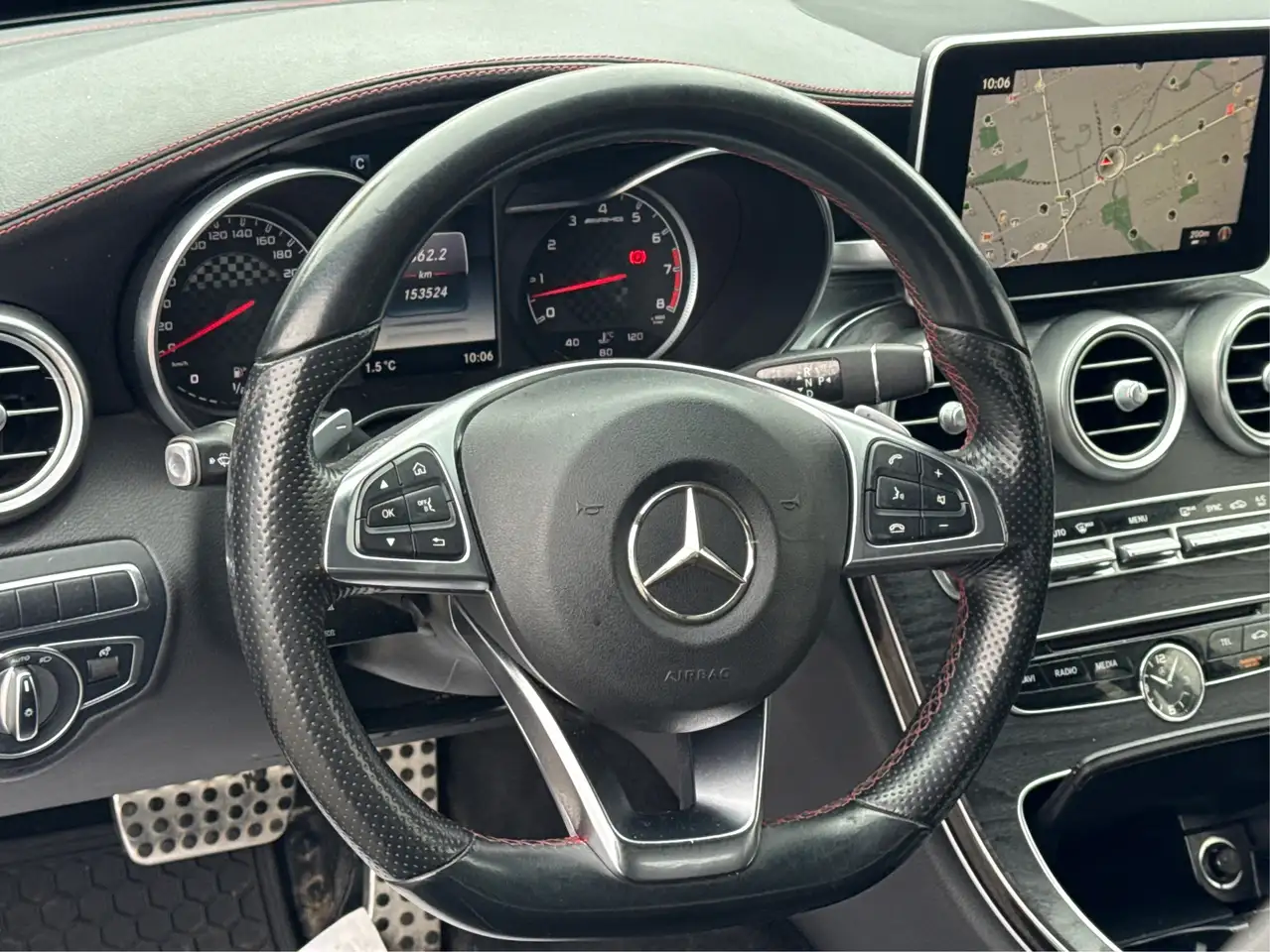 Mercedes-Benz C-Class снимка Mercedes-Benz C-Class