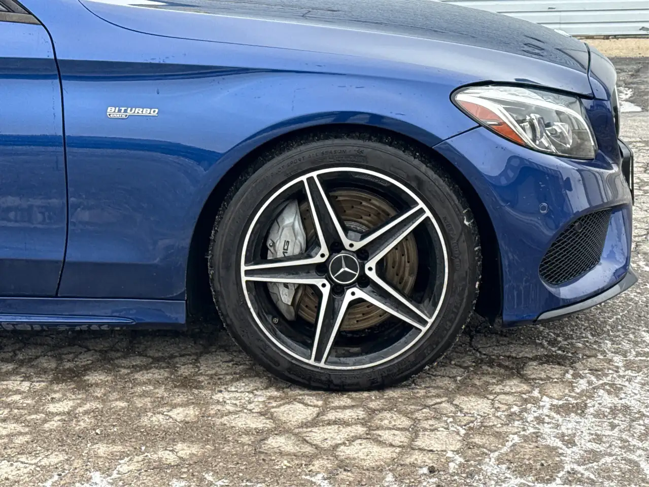 Mercedes-Benz C-Class снимка Mercedes-Benz C-Class
