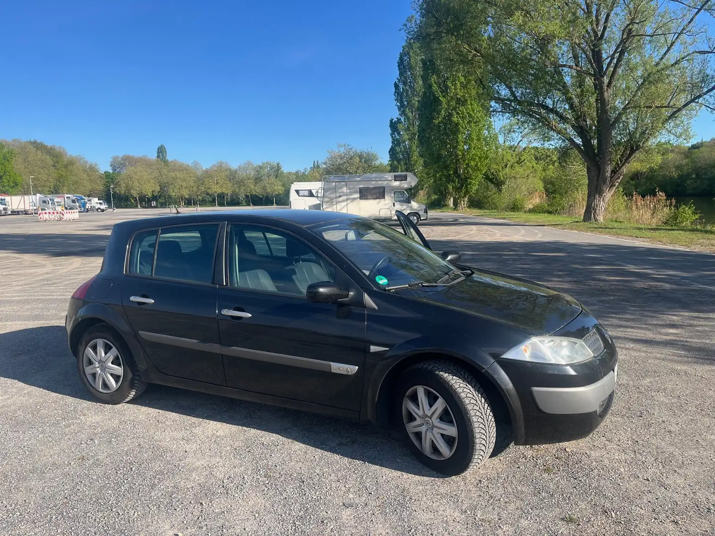 Renault Megane Megane 5 Türer Ideales Einsteiger Auto Czarny - 1