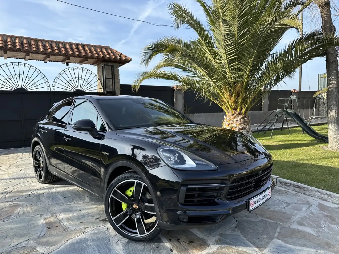 Porsche Cayenne E-Hybrid Coupé Aut. Černá - 2