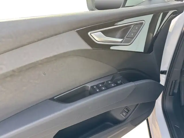 Audi Q4 E-Tron view 15