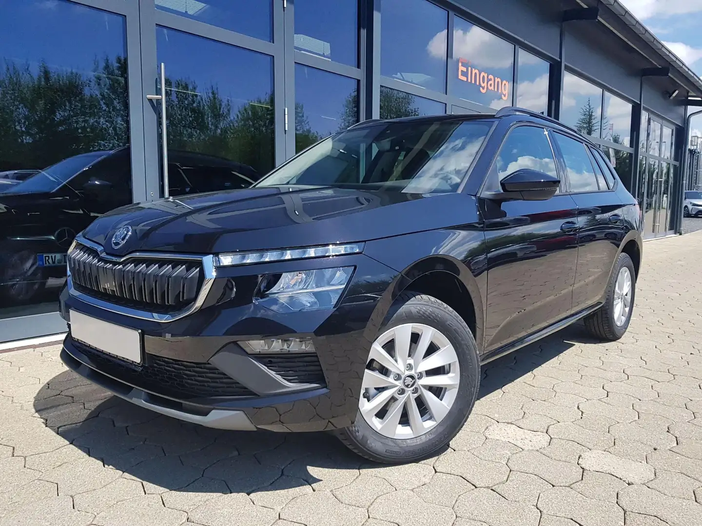 Skoda Kamiq Selection 1,0TSI 85KW/116PS 5 Jahre Garantie, S... Black - 2
