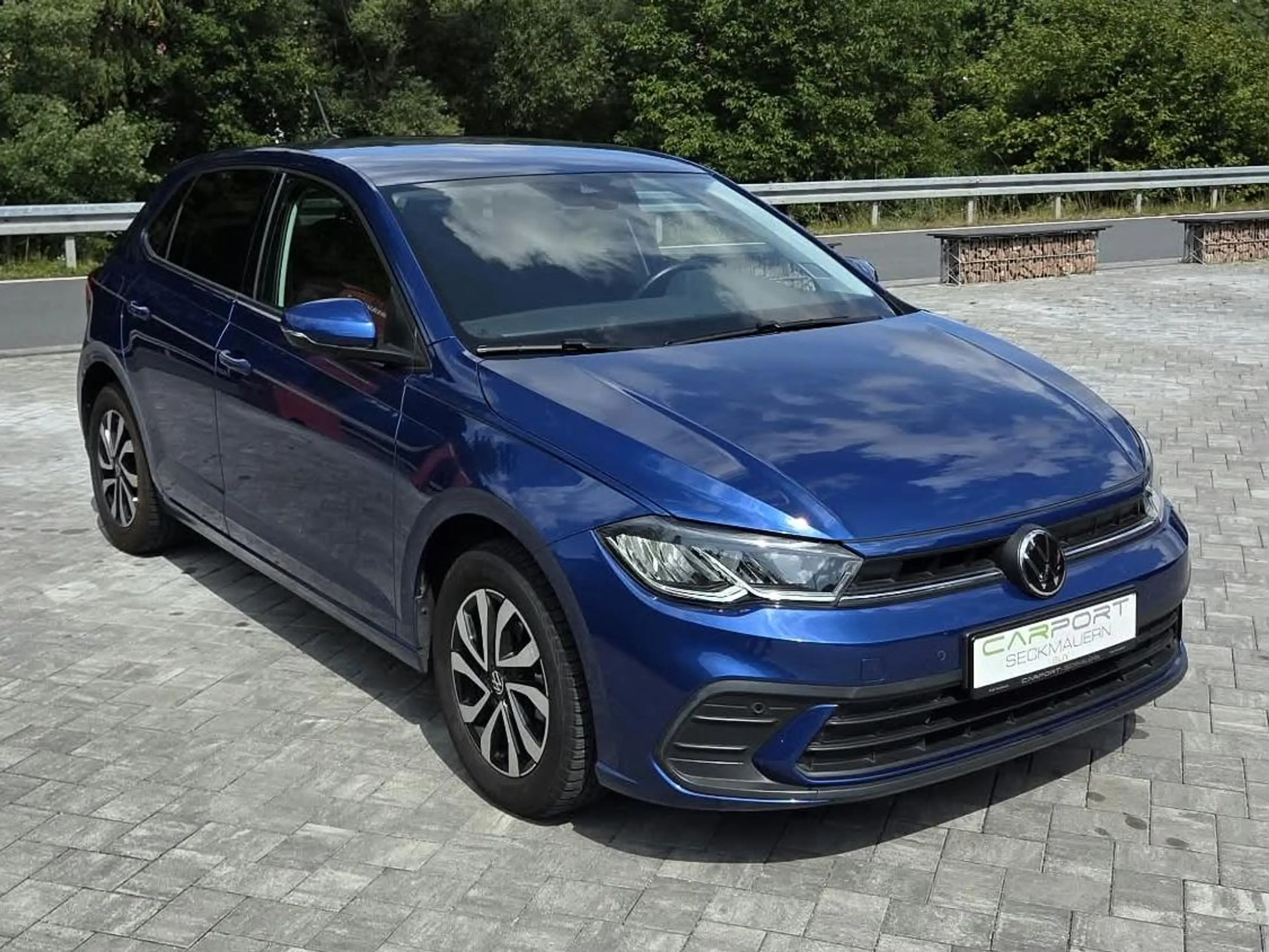 Volkswagen Polo Active — photo 10
