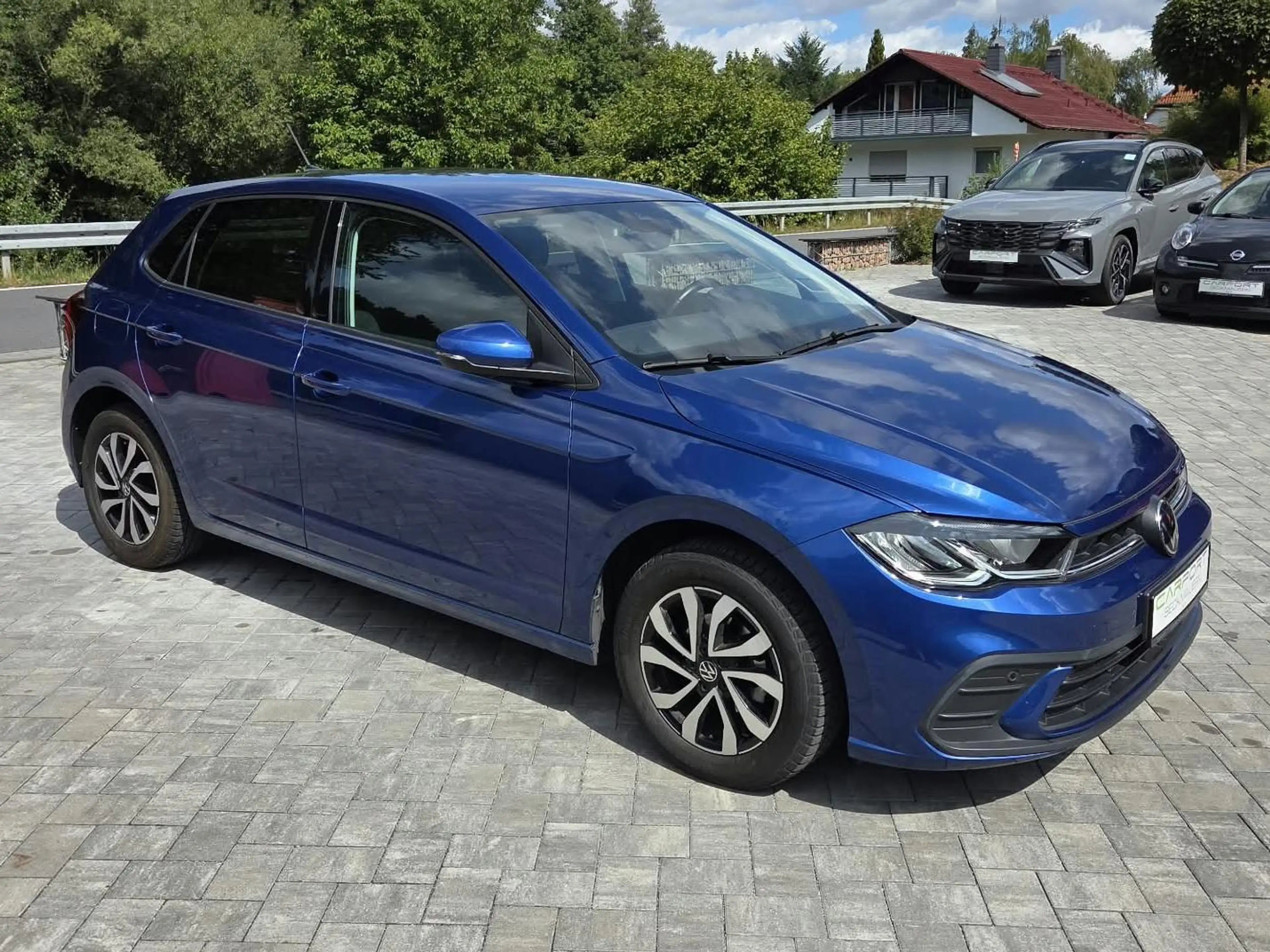 Volkswagen Polo Active — photo 9