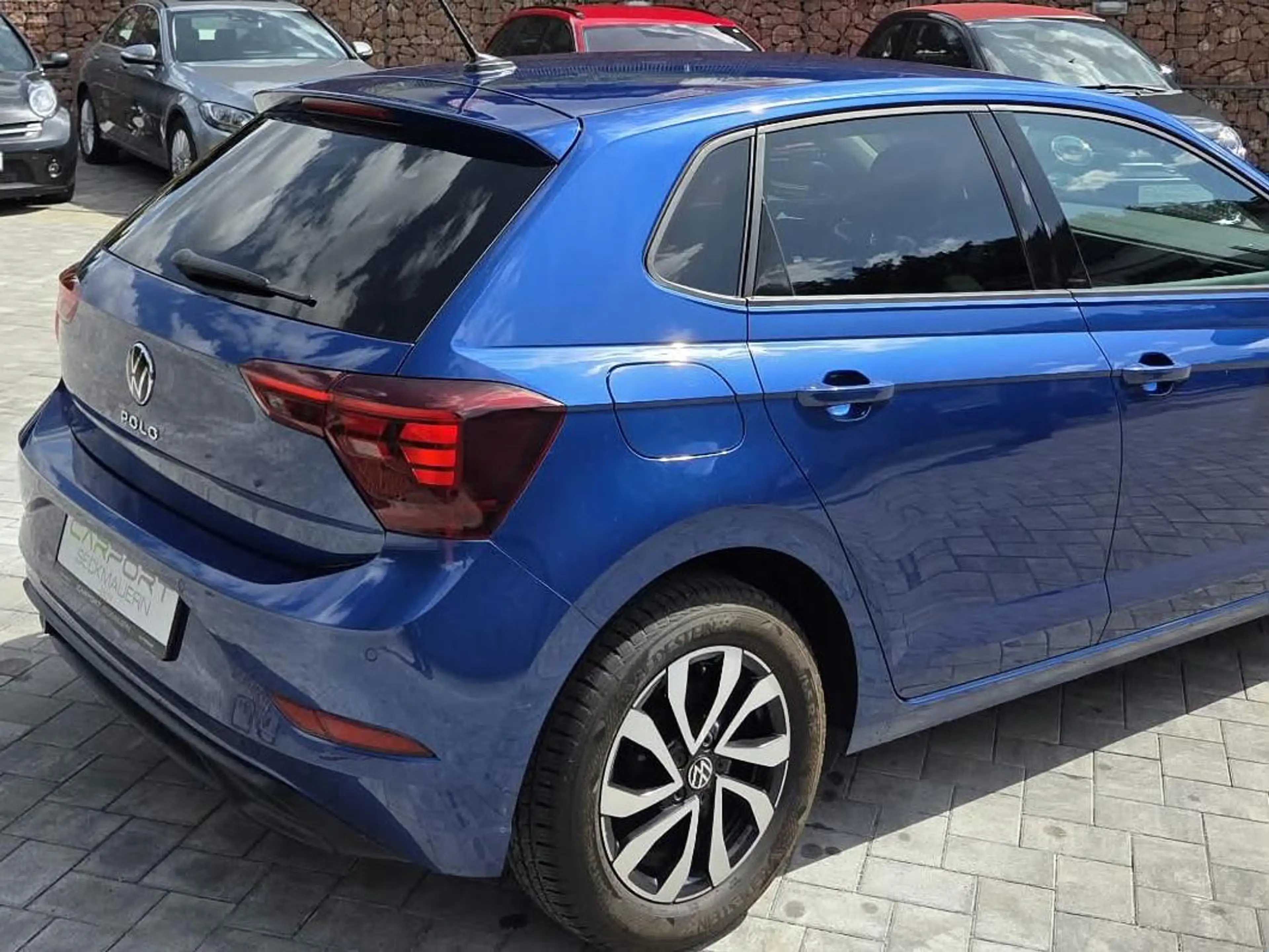 Volkswagen Polo Active — photo 8