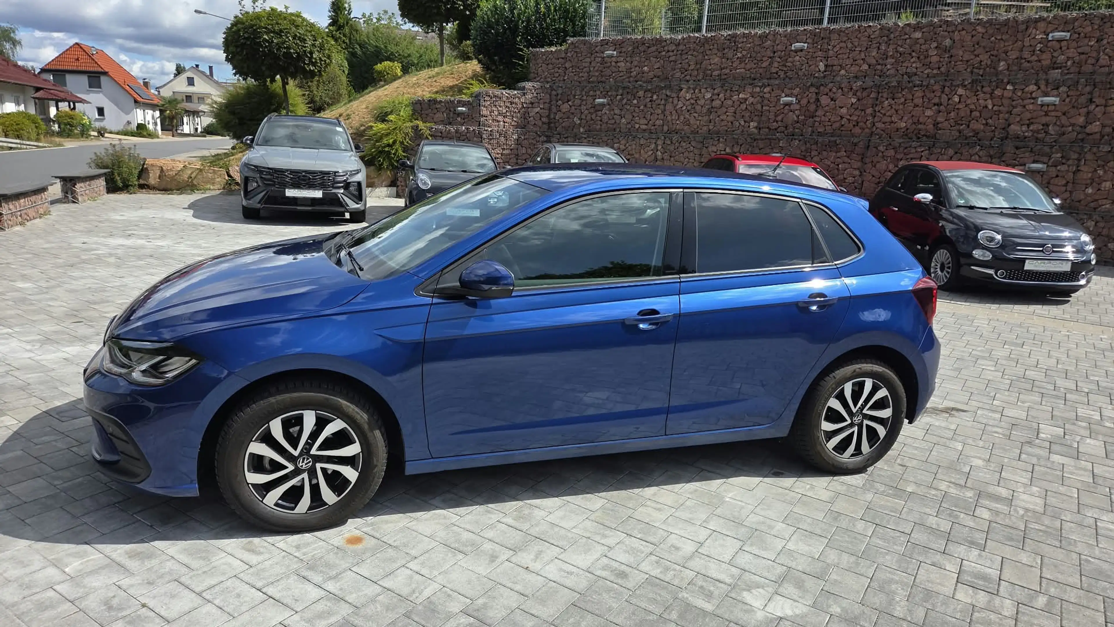 Volkswagen Polo Active — photo 4