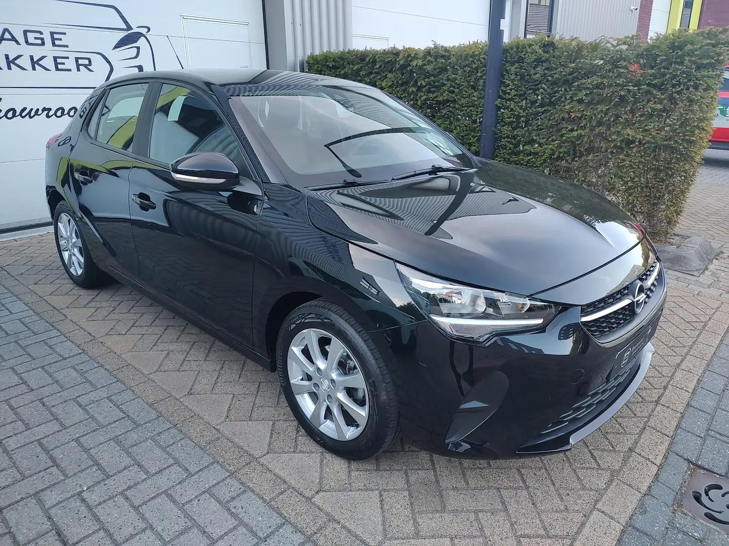 Opel Corsa 1.2 Edition Fullmap-Navigatie Cruise-Control Airco Negro - 2