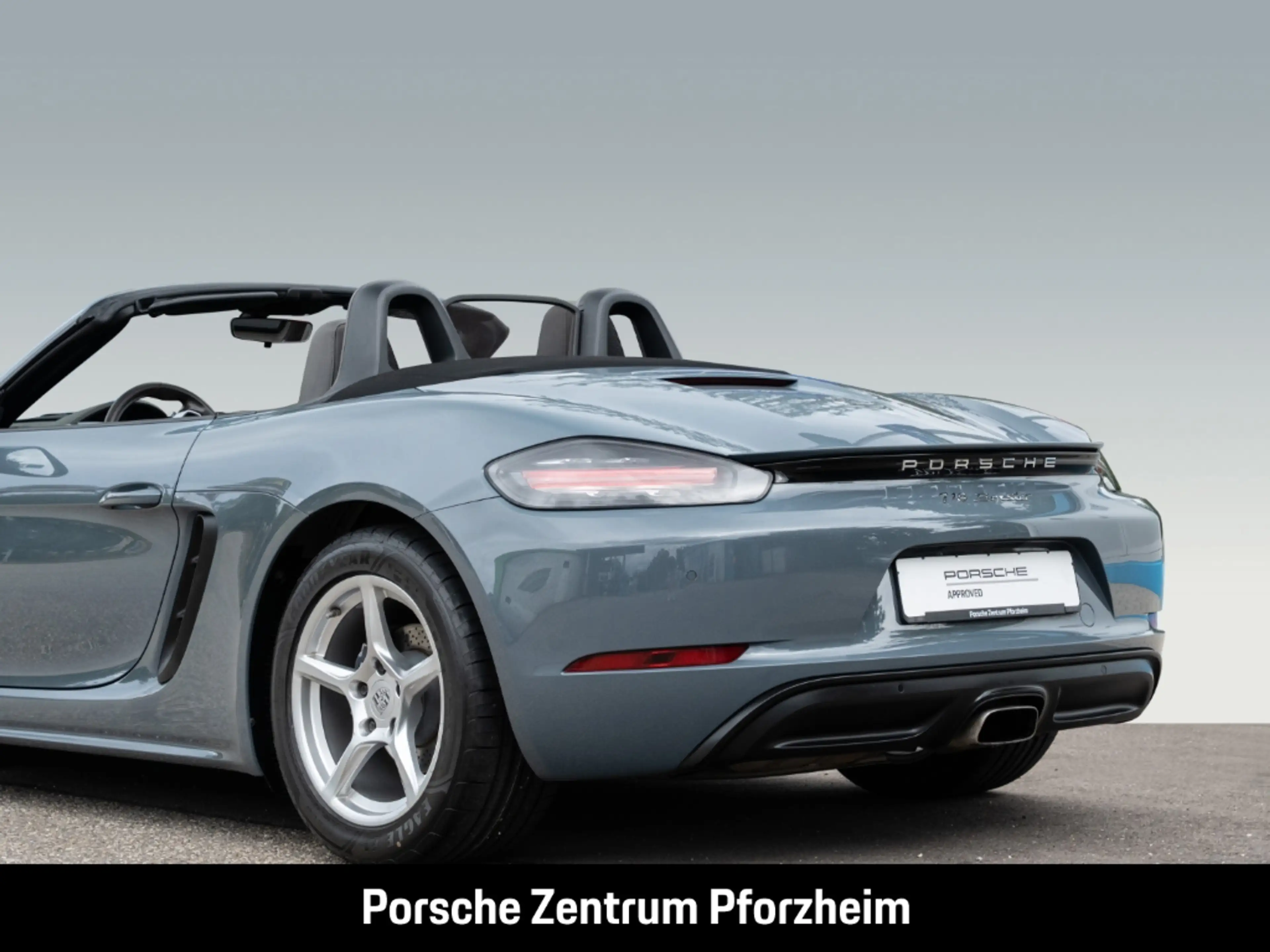 Porsche Boxster 718 — photo 12