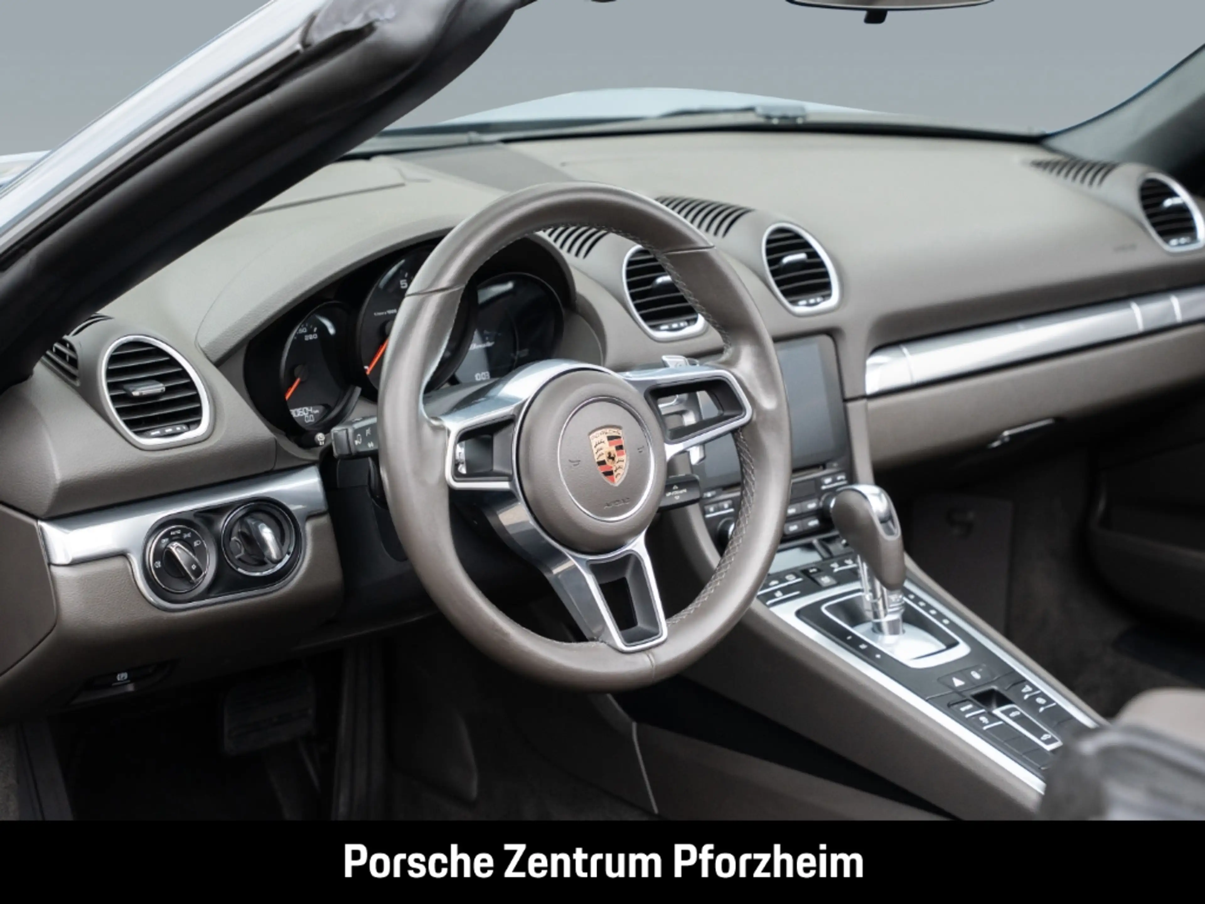 Porsche Boxster 718 — photo 7