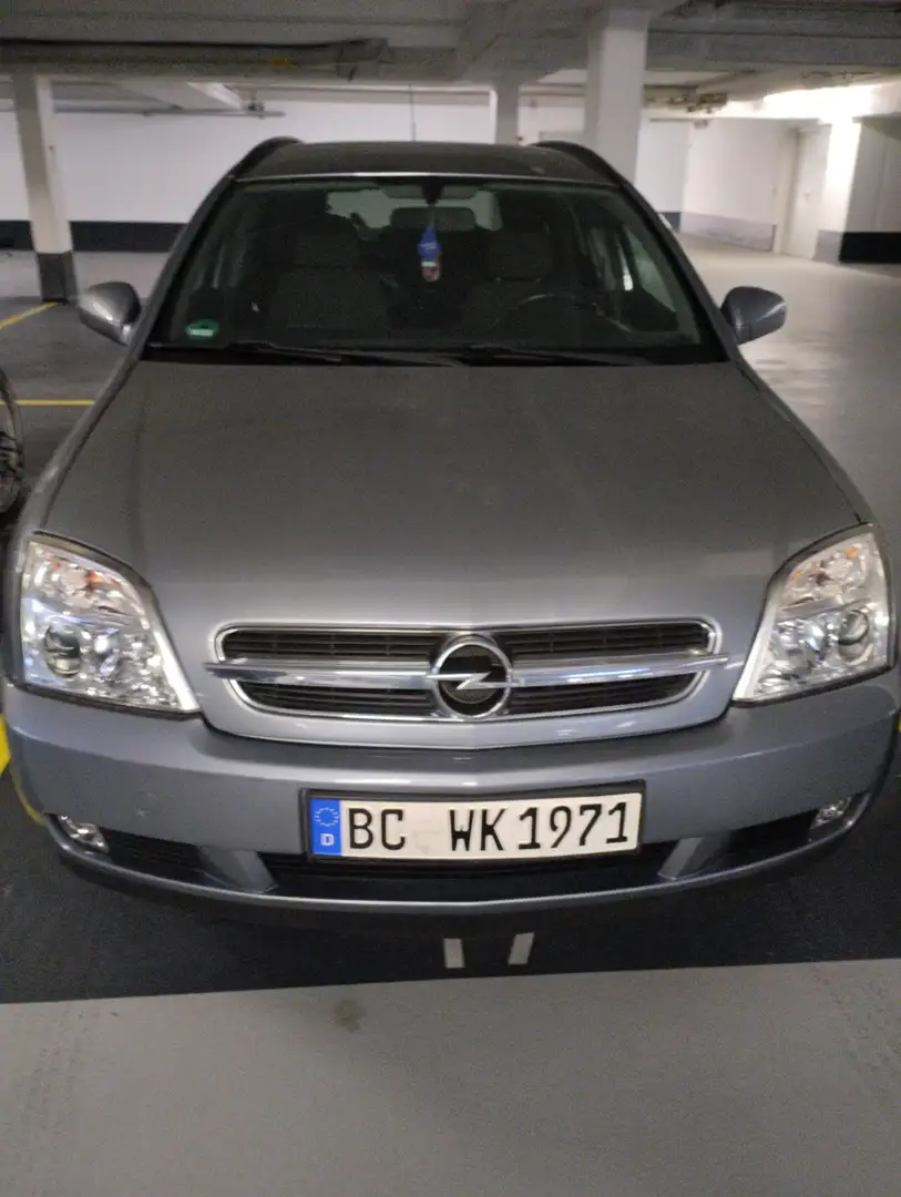 Opel Vectra Vectra Caravan 2.2 Caravan First Edition - 1