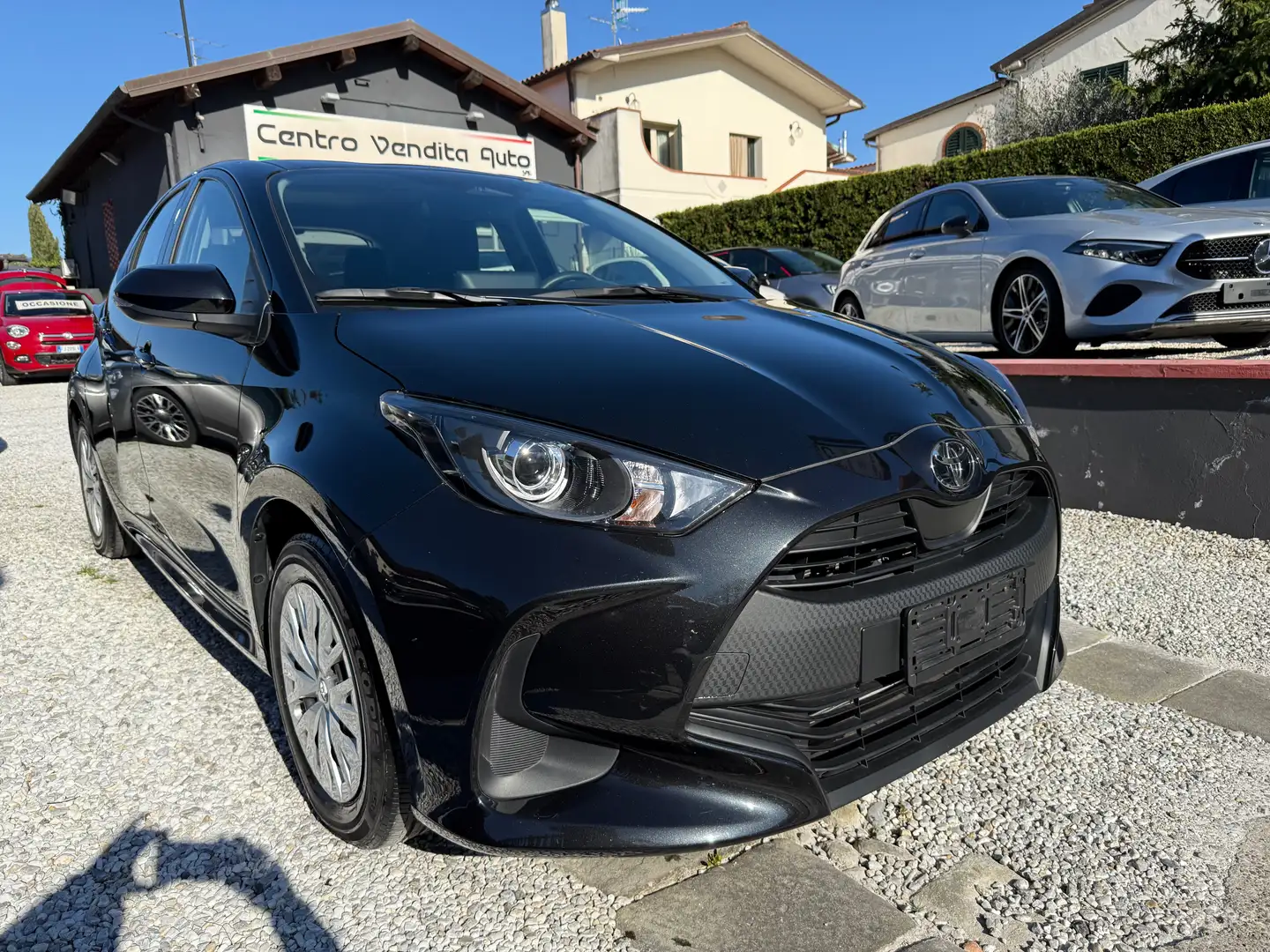 Toyota Yaris 1.5 116cav HYBRID ACTIVE AZIENDALE*PRONTACONSEGNA Nero - 1