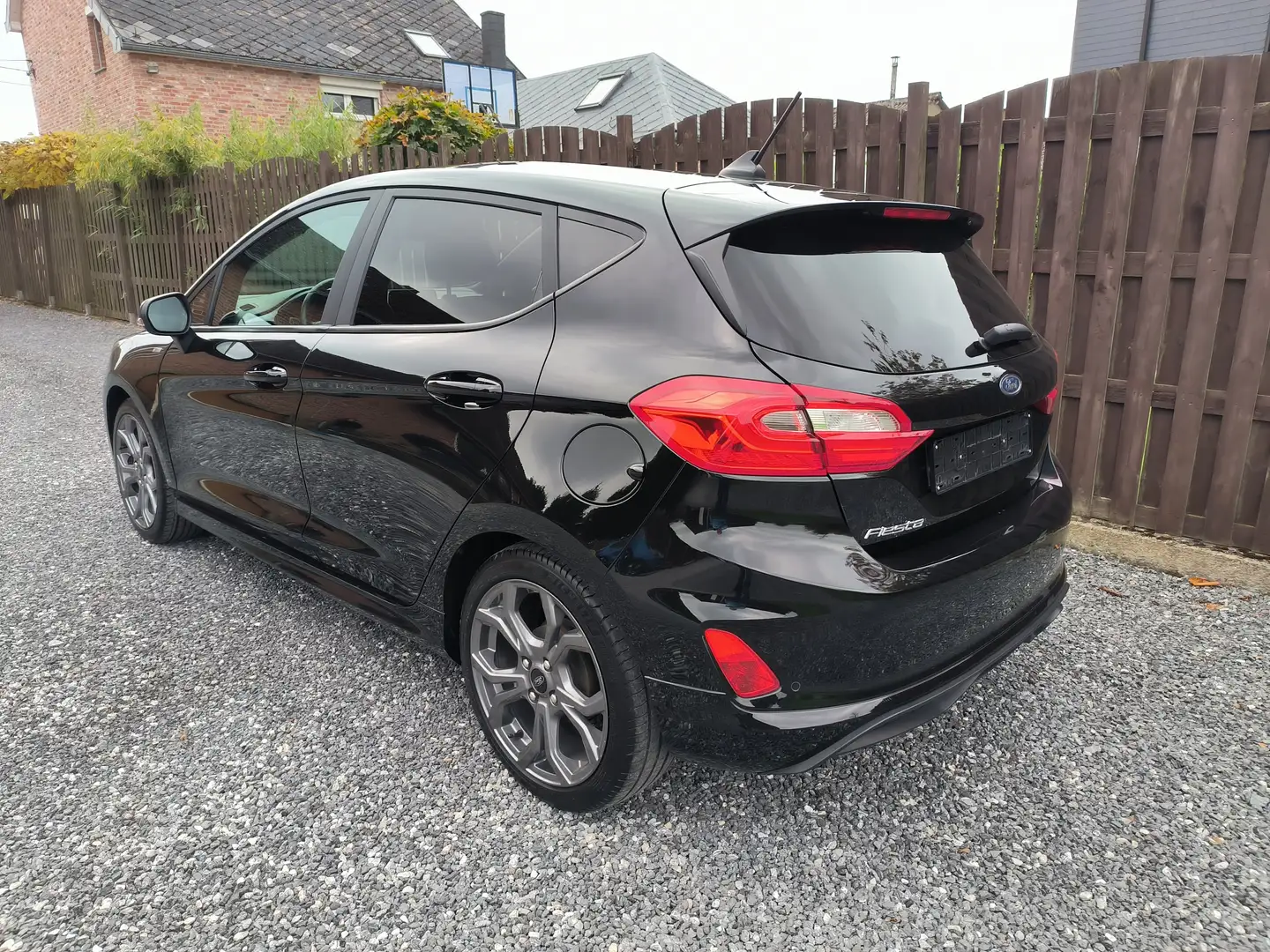 Ford Fiesta Fiesta 1.0 EcoBoost ST-Line (EU6d) Zwart - 2