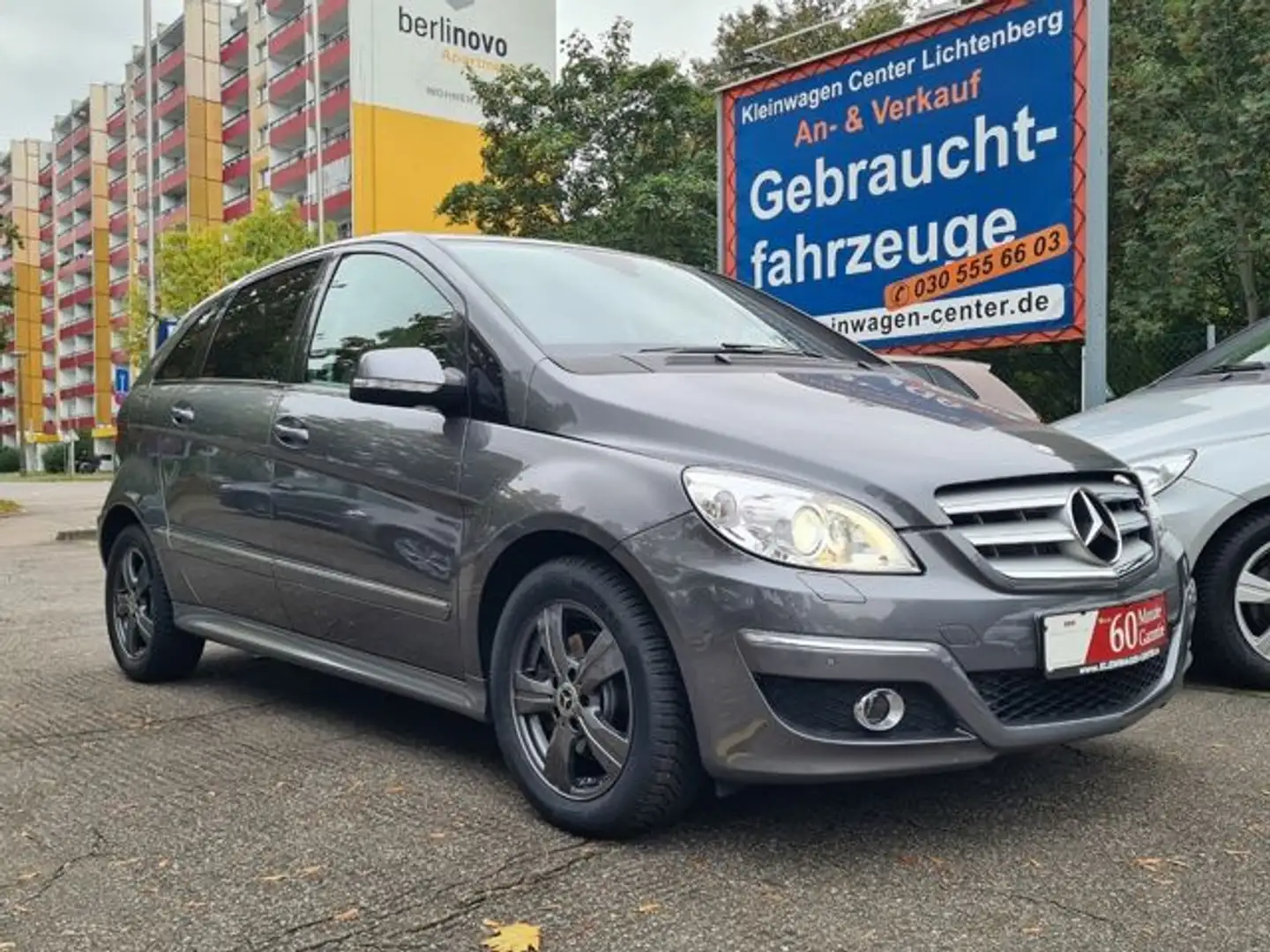 Mercedes-Benz B 200 Comand/Xenon/Leder/Klimaaut/Temp/Sitz/PDC Grau - 2