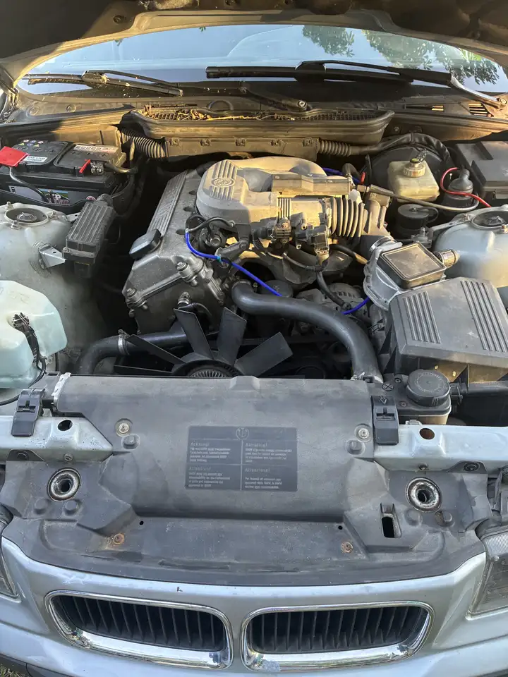 BMW 316i, foto 9