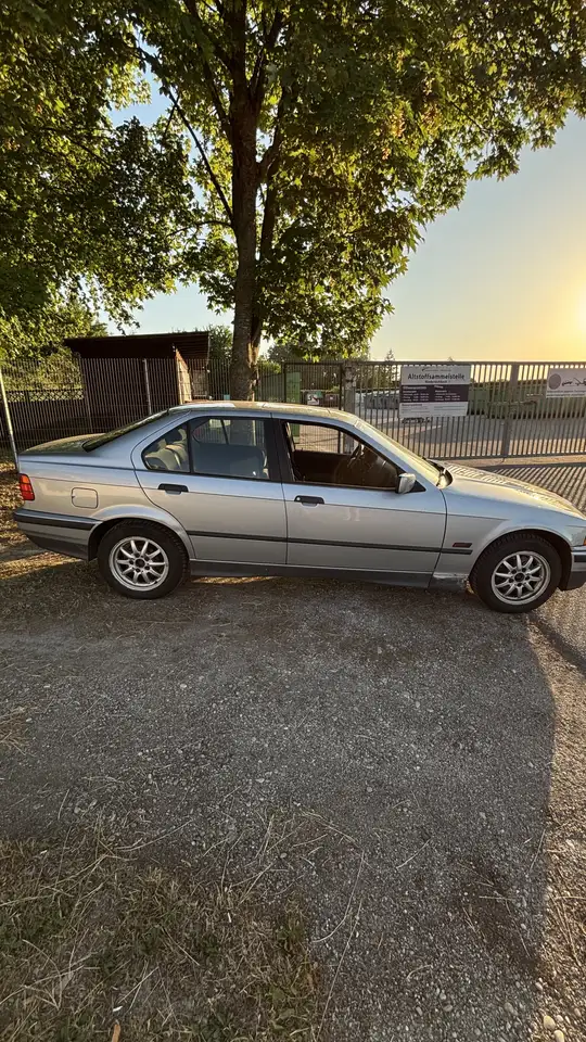 BMW 316i, foto 5