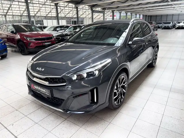 Kia Xceed view 3