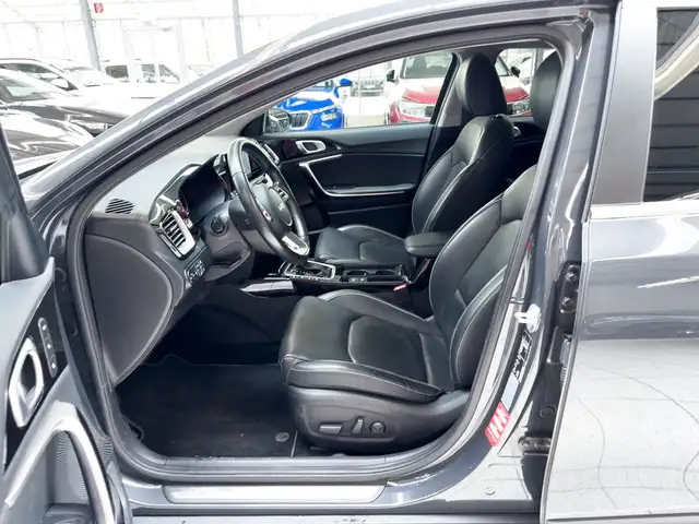 Kia Xceed view 8
