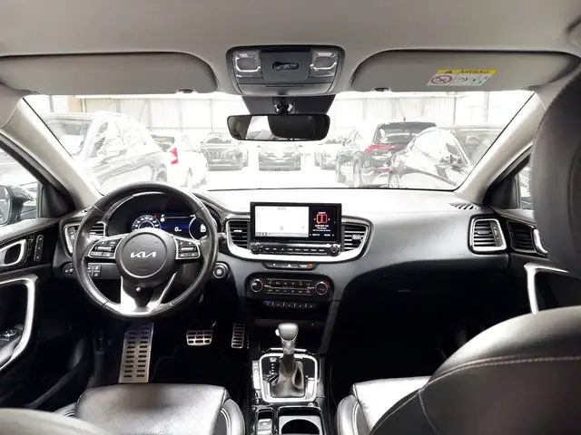 Kia Xceed view 9