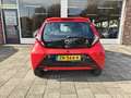Toyota Aygo 1.0 VVT-i x-play AUTOMAAT Rood - thumbnail 5