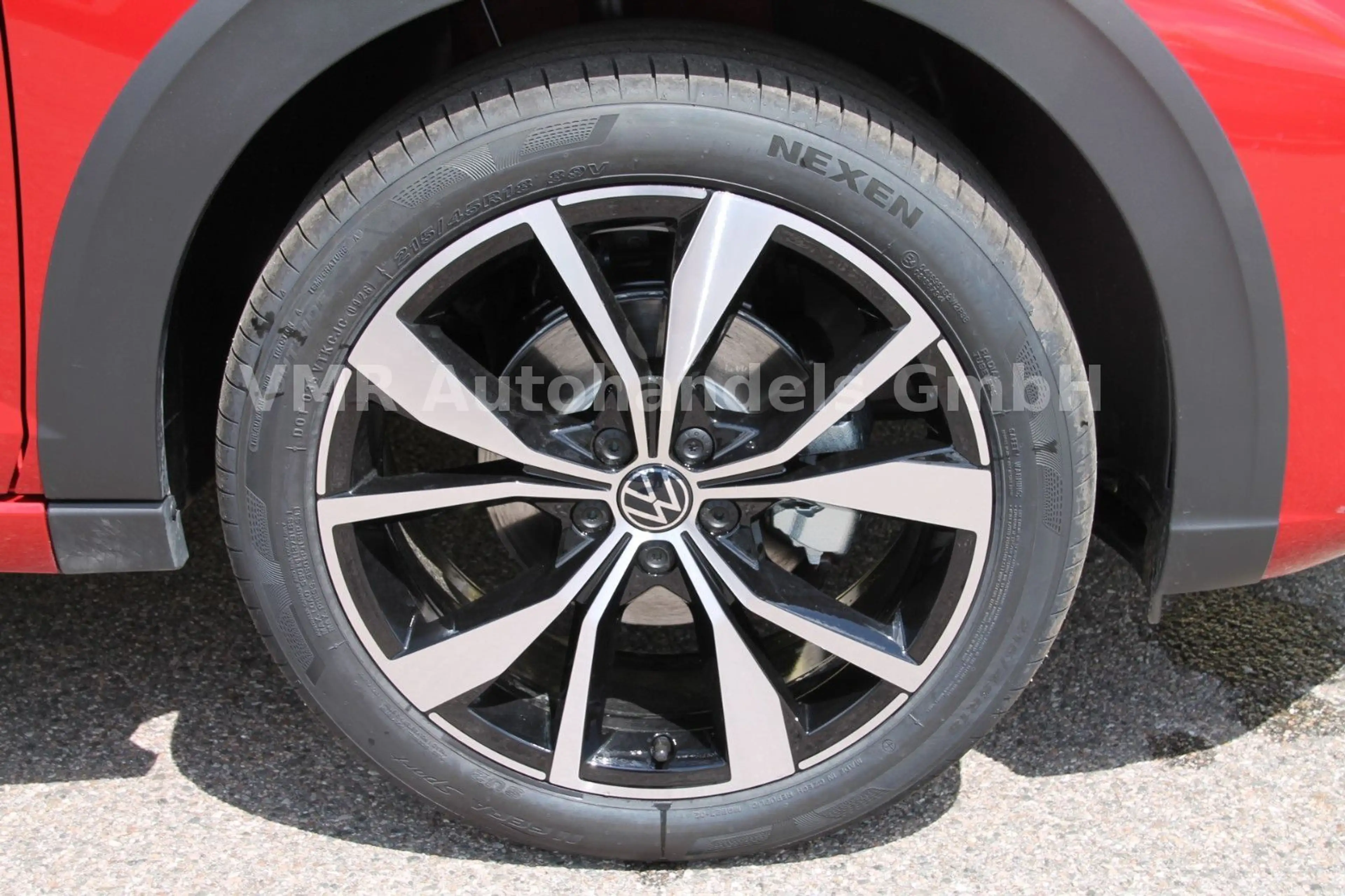 Volkswagen Taigo 1.5 TSI DSG R-Line *5J.Gar.*AHK*18"*Kamera — photo 8