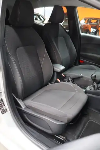 Ford Fiesta view 10