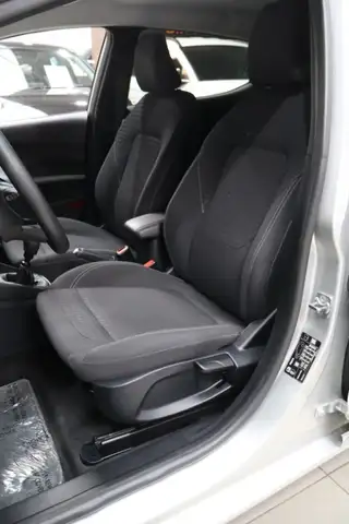 Ford Fiesta view 11