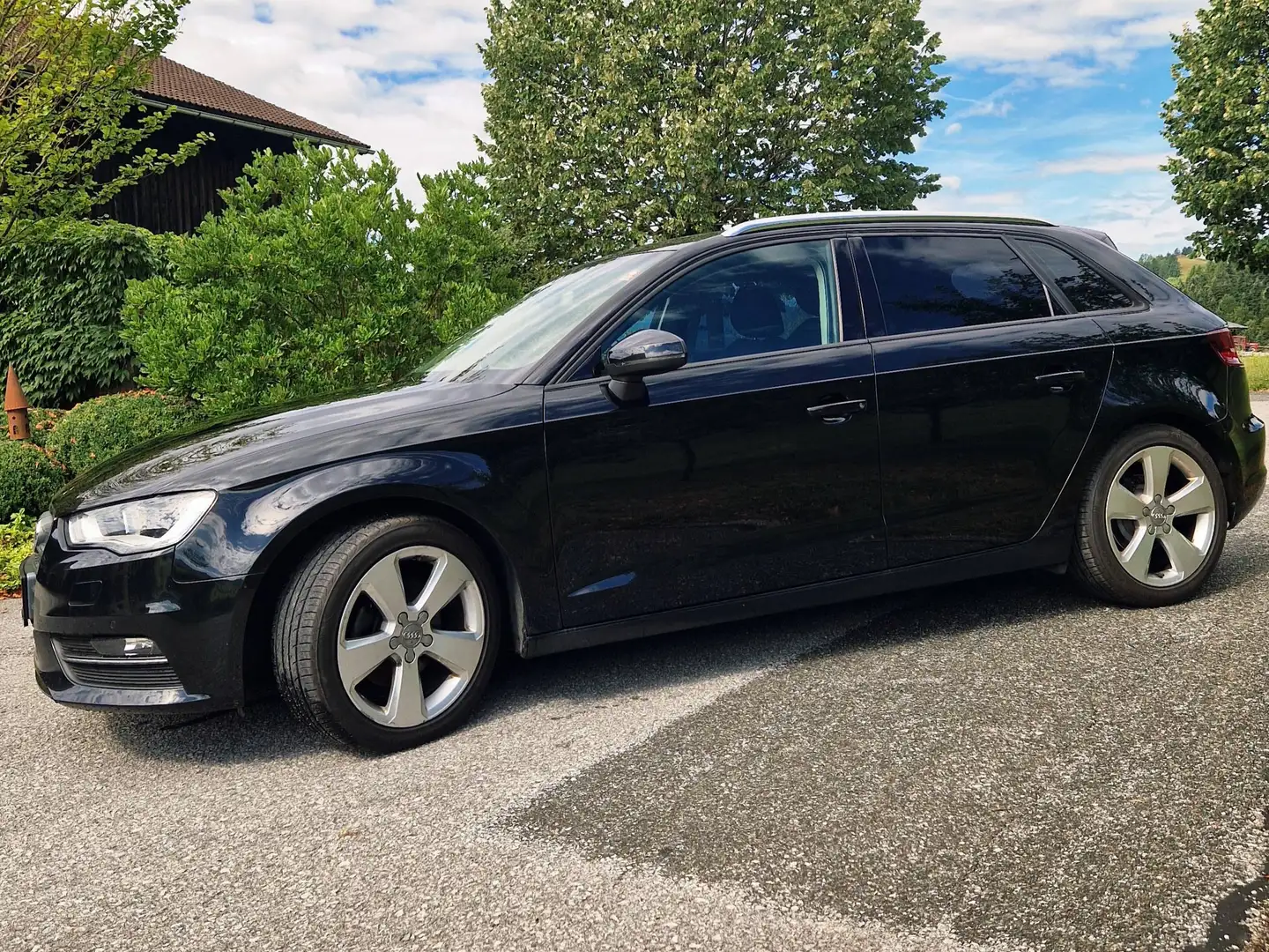 Audi A3 A3 Sportback 1,6 TDI Schwarz - 1