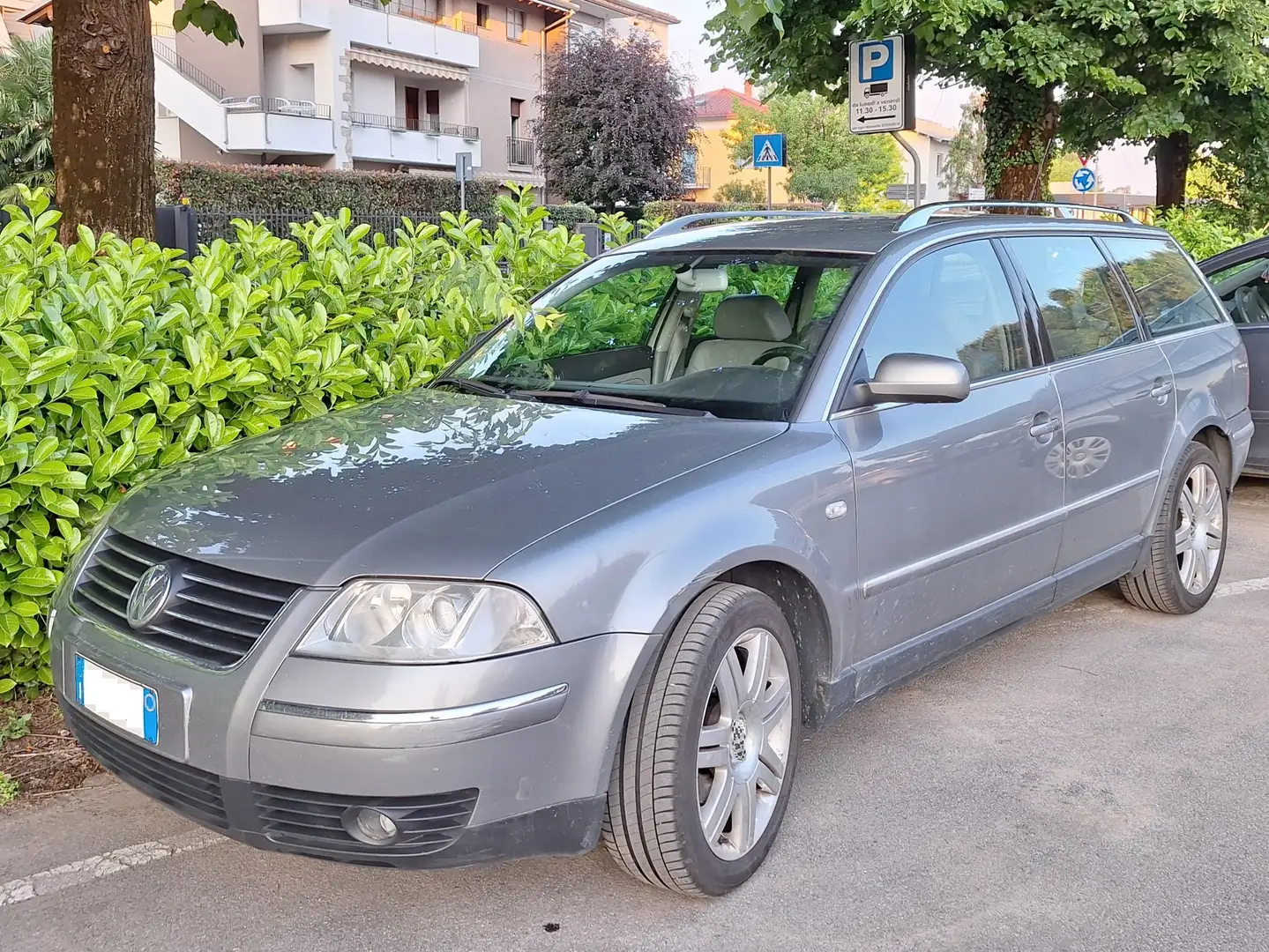 Volkswagen Passat SW 1.9 TDI Highline - automatica - full optional Argento - 1