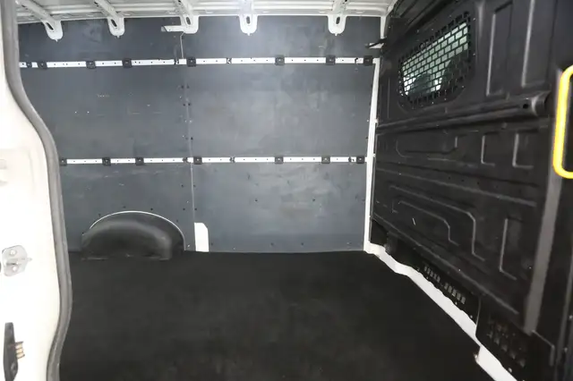 Volkswagen Crafter view 23