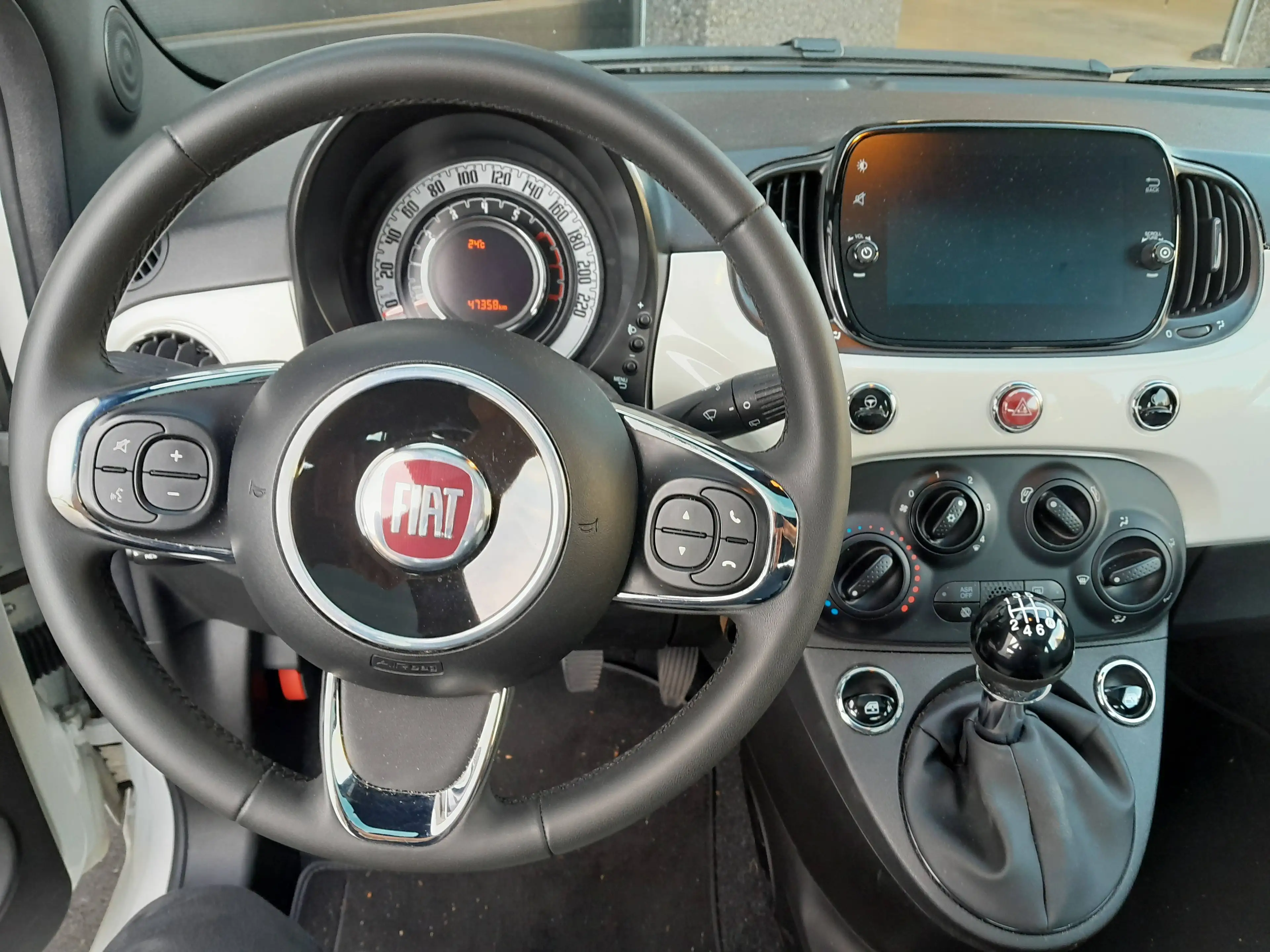 Fiat 500 500 1.0i MHEV Dolcevita — photo 7