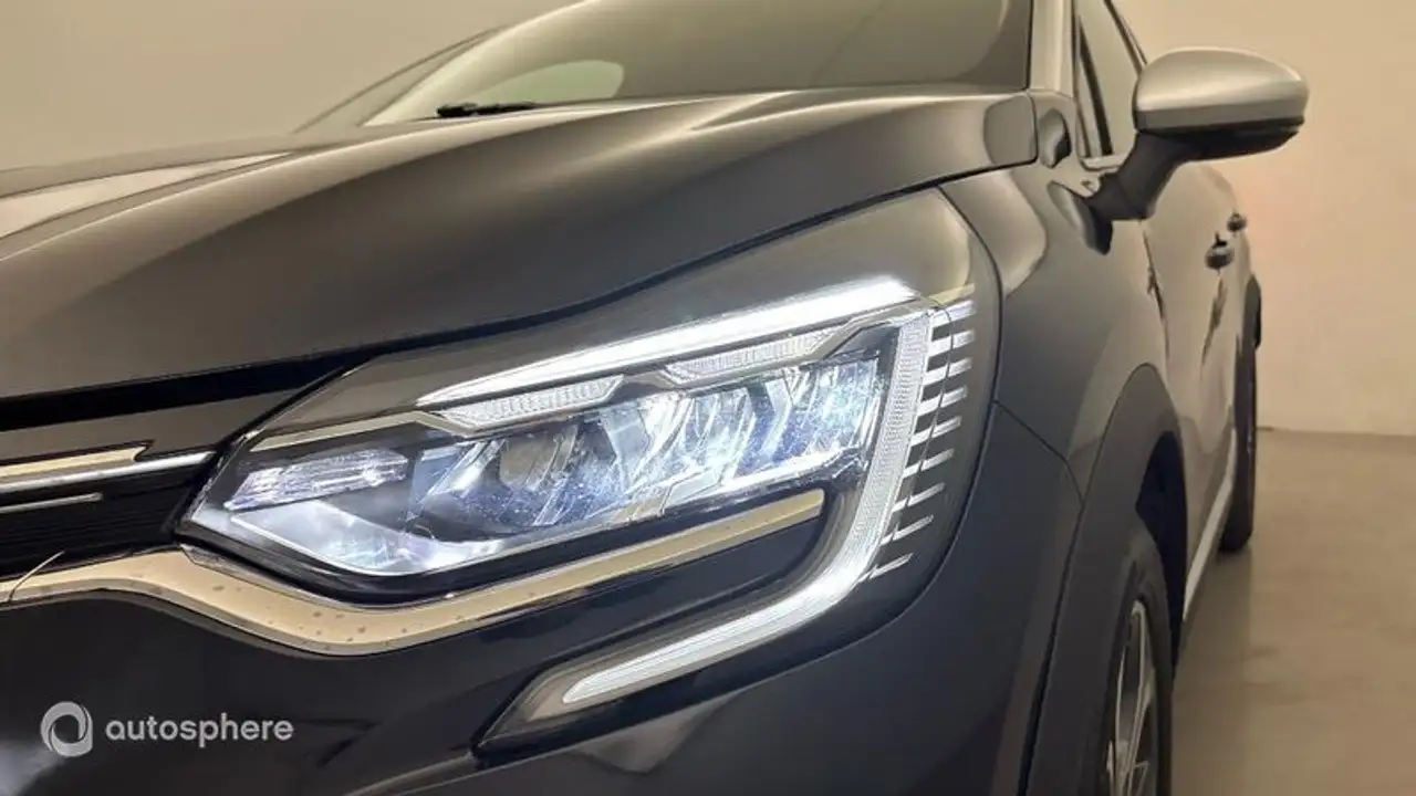 Renault Captur — photo 17