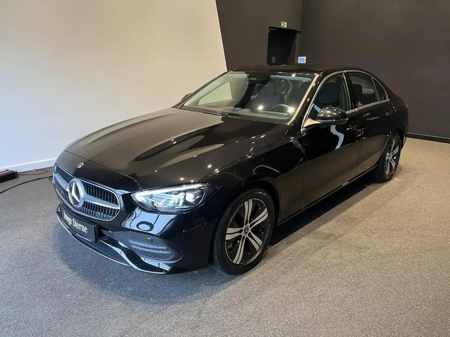 Mercedes-Benz C 220 d +KAMERA+MBUX+Avantgarde+NAVI+AHK+AUT+SHZ Zwart - 1