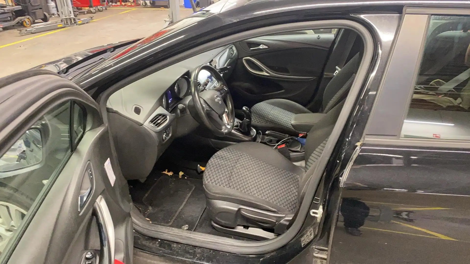 Opel Astra Sports Tourer 1.0 Online Edition navi LM cruise or Noir - 2